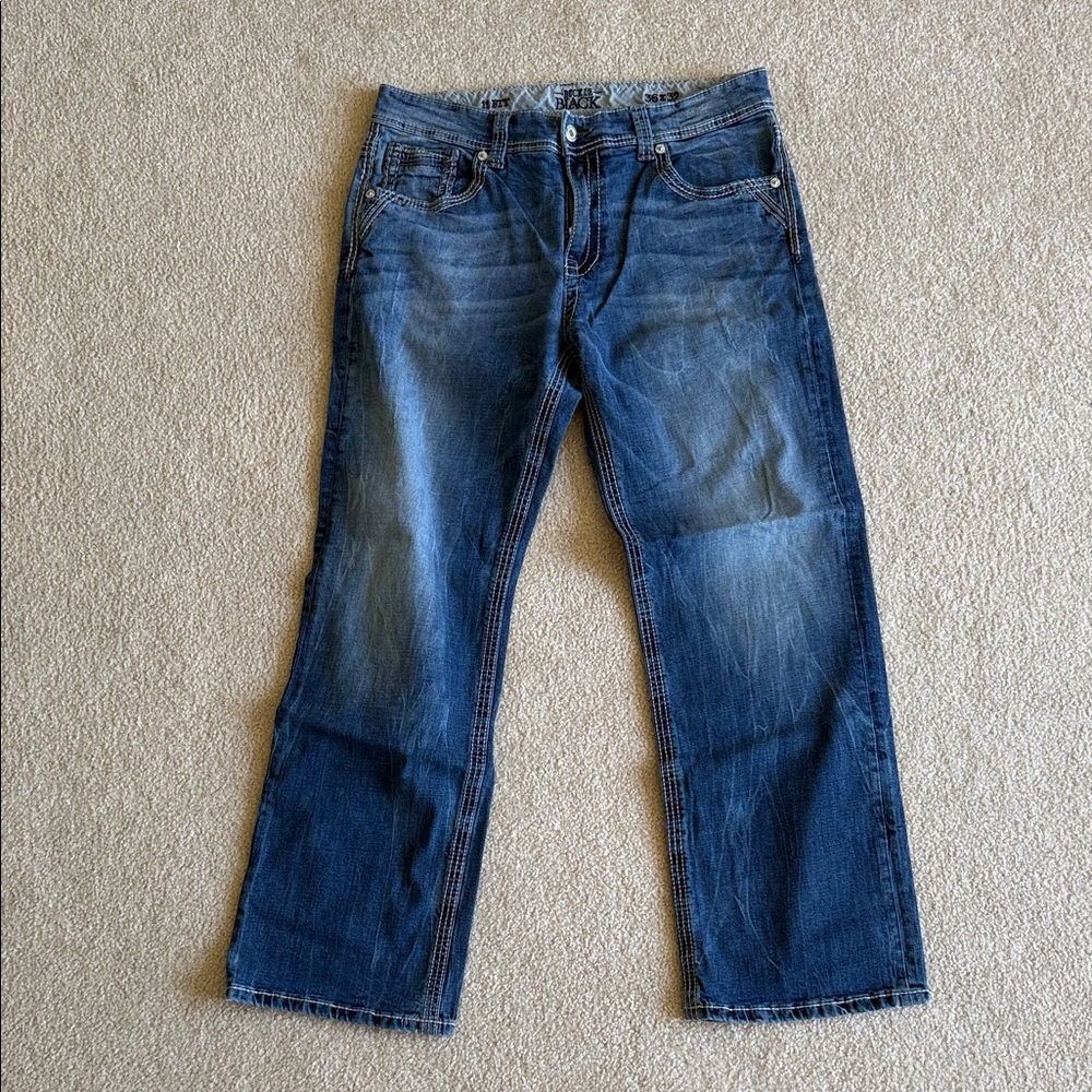 Buckle Black Men's Relaxed Jeans in Medium Blue Wash